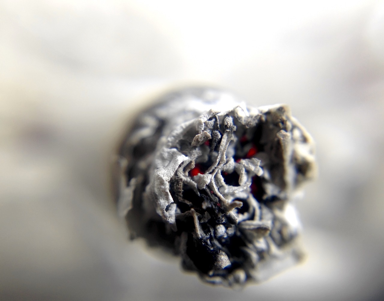 タバコの口臭を効果的に消す方法は？
