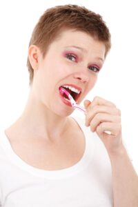 モンダミンの歯磨き粉、女性におすすめの選び方は？